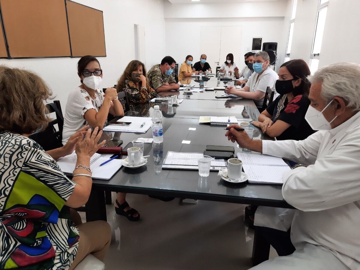Este jueves comienza la vacunación a los docentes en Santiago del Estero