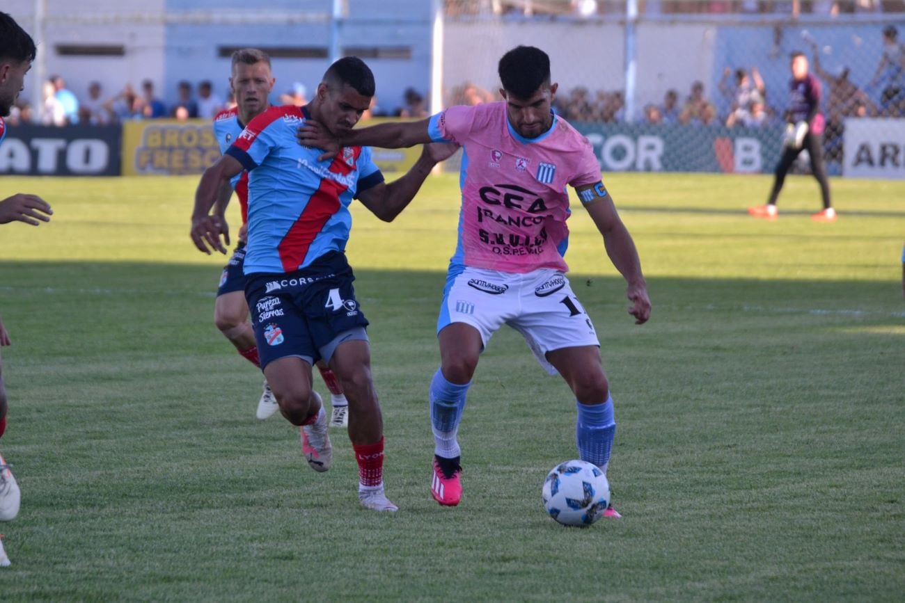 Racing de Nueva Italia recibió a Arsenal de Sarandí por la jornada 37 de la Zona A en la Primera Nacional. (Prensa Racing)