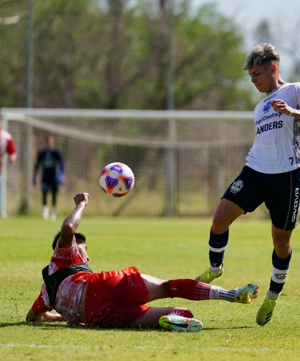 Instituto empató y perdió con Gimnasia y Esgrima de La Plata.