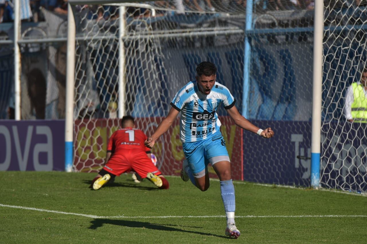 Augusto Berrondo, de lo mejor que mostró Racing en los últimos partidos (Facundo Luque / La Voz)