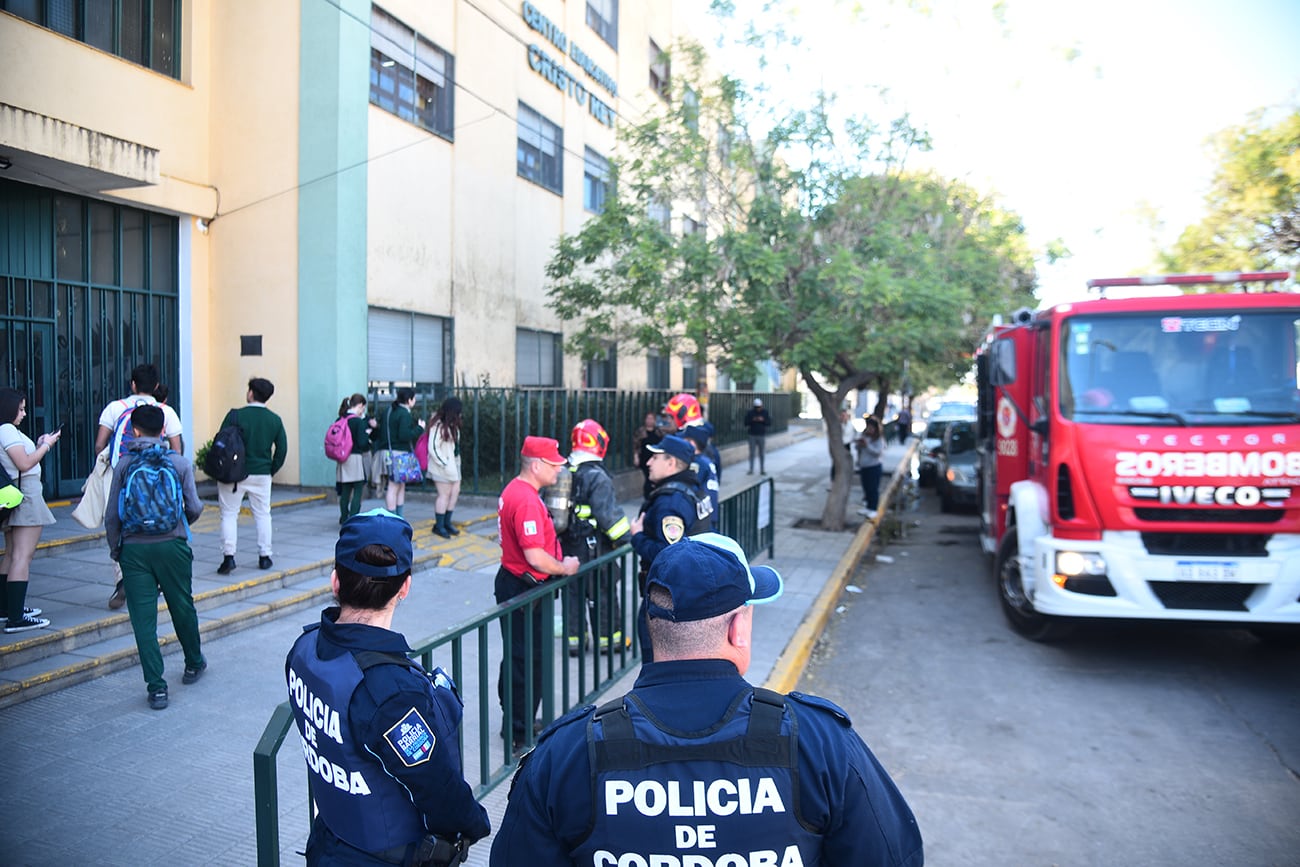 Todo comenzó por un experimento fallido en una clase de química en el colegio Cristo Rey. 