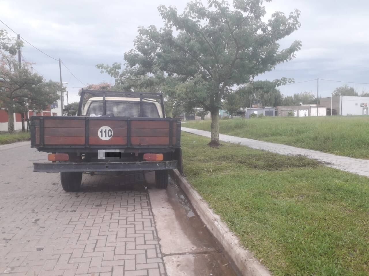 La camioneta fue identificada sobre Sarmiento al 8100.