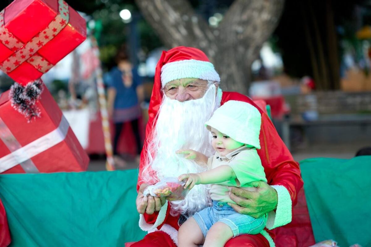 Sin trineo pero con estribos: Papá Noel visitará a los vecinos de Cabalango