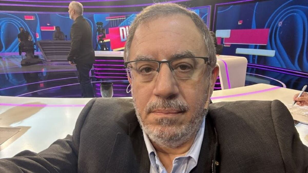 Con una inesperada selfie, Carlos Maslatón reveló a quién votó en Ciudad de Buenos Aires