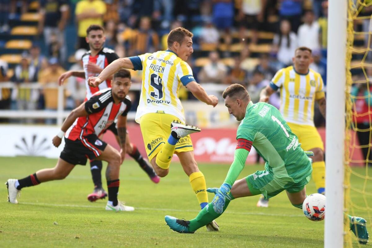 Marco Ruben se convirtió en el máximo goleador de Rosario Central