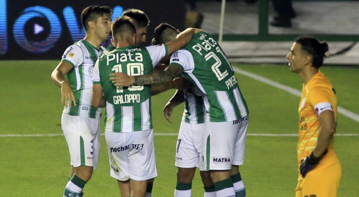 Banfield goleó a San Lorenzo y tiene su lugar en la final de la Copa Diego Maradona