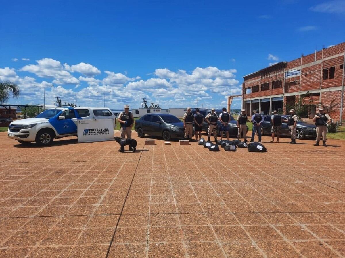 Allanamiento por narcotráfico en Posadas dejó cuatro detenidos.