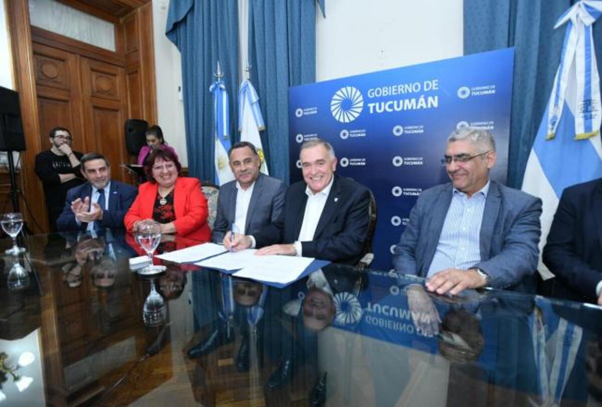 Acuerdo salarial: UPCN y Gobierno provincial firman convenio