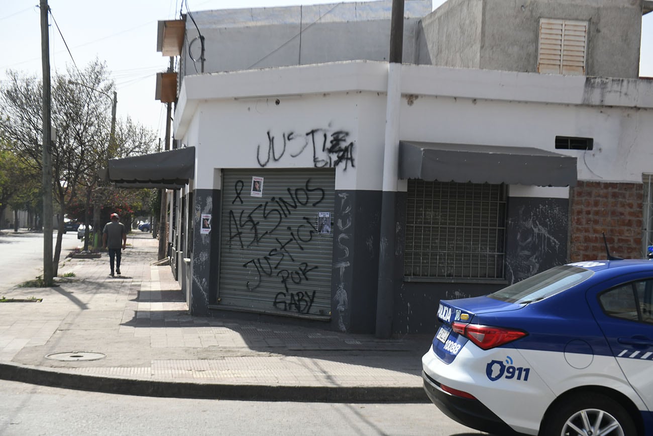 Protesta vecinal en Yapeyú pidiendo justicia por la muerte de Gabriela Pérez ( Ramiro Pereyra /La Voz)