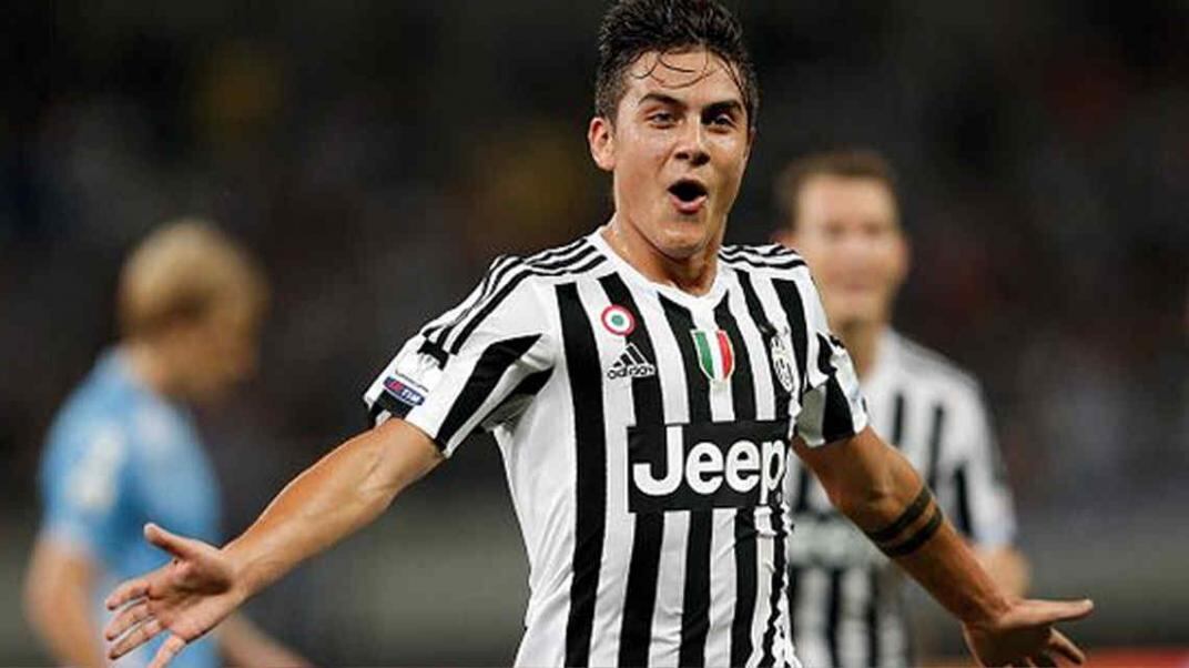 Dybala debutó oficialmente en la Juventus con un gol y un título. 