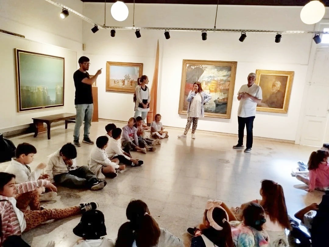 Alumnos de la Escuela Nº 22 de Bellocq visitaron el Museo de Bellas Artes de Tres Arroyos