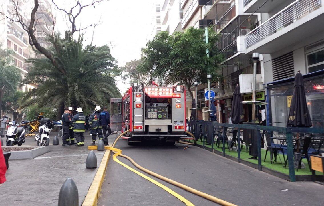 Incendio de un edificio en Palermo