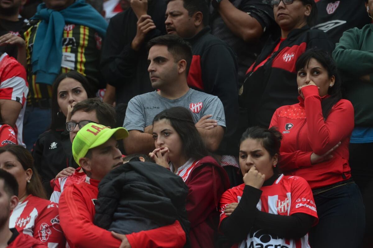 Video: El increíble gol que se perdió Martínez en el clásico entre Instituto y Talleres