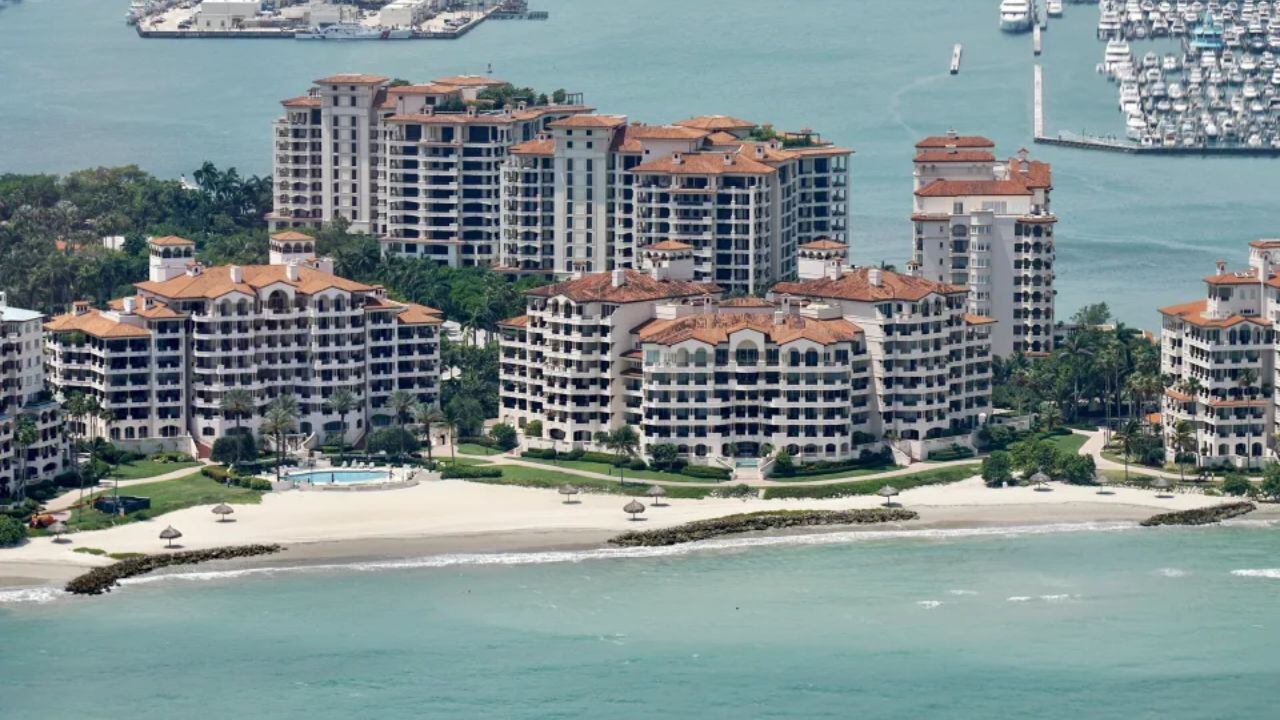 Vista aérea de la exclusiva Fisher Island