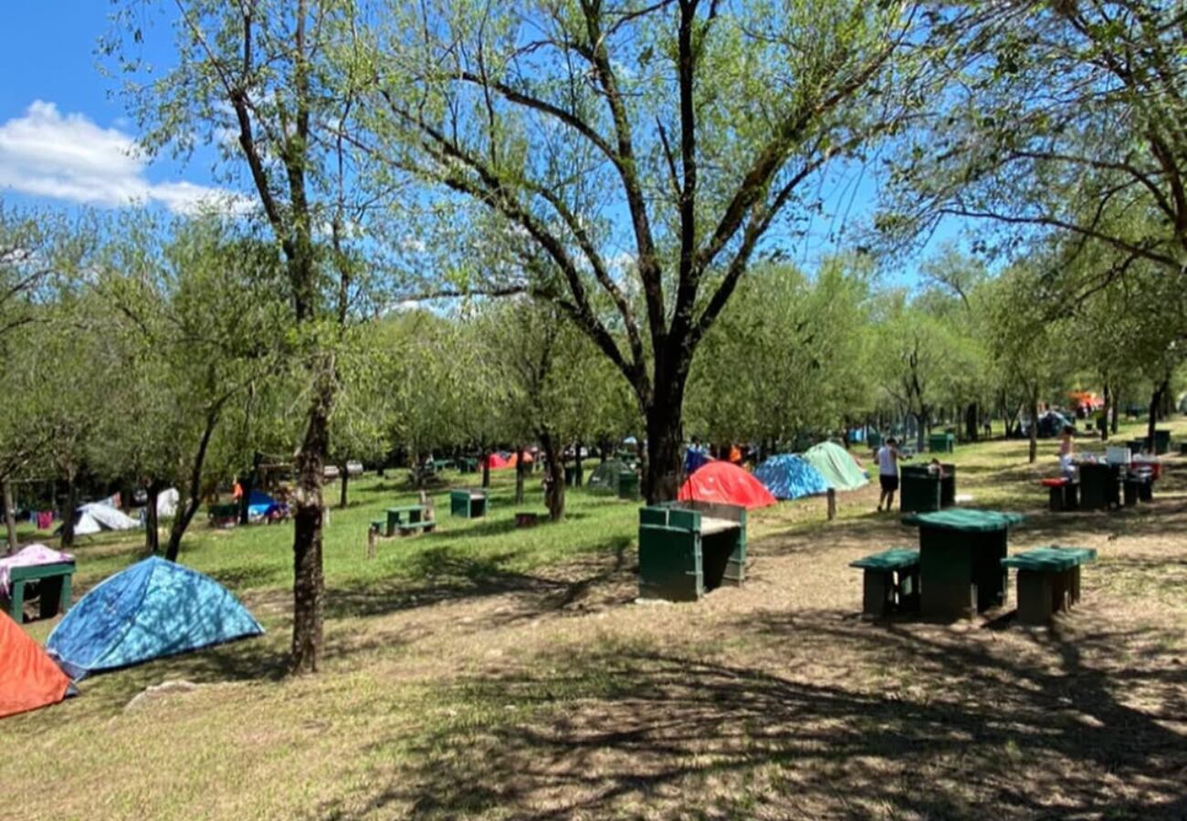 El camping reclama que la Municipalidad aún no le autoriza abrir su complejo.