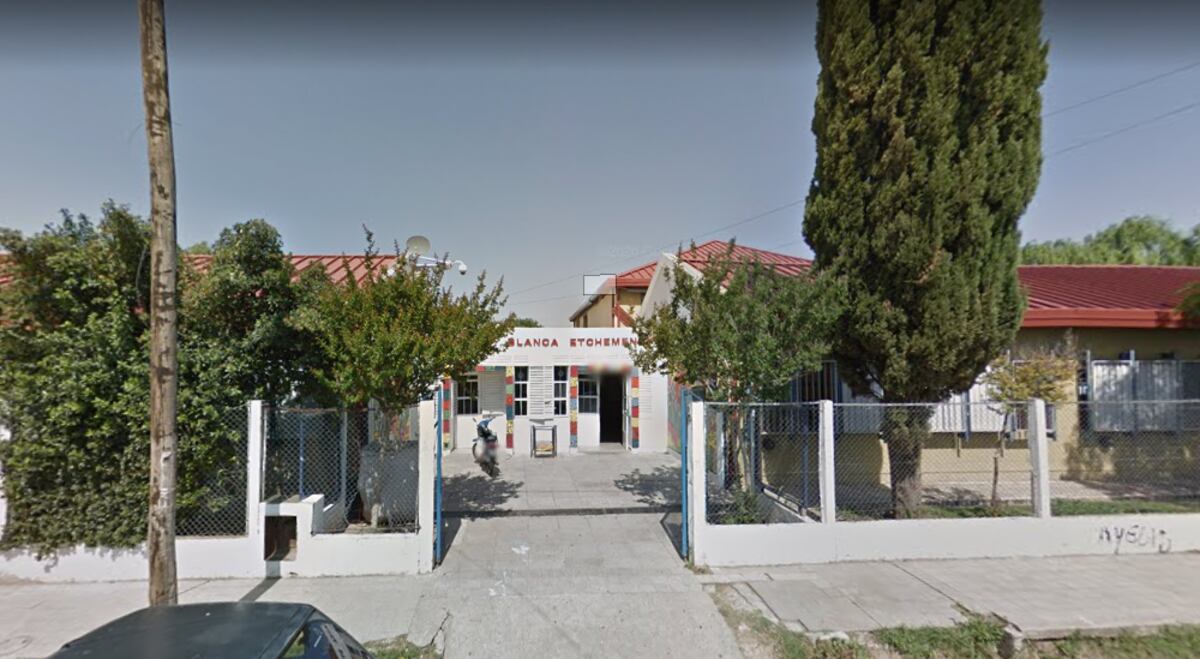 Alumnos se pelean a la salida de la escuela en Córdoba: la esperanzadora reflexión de la directora
