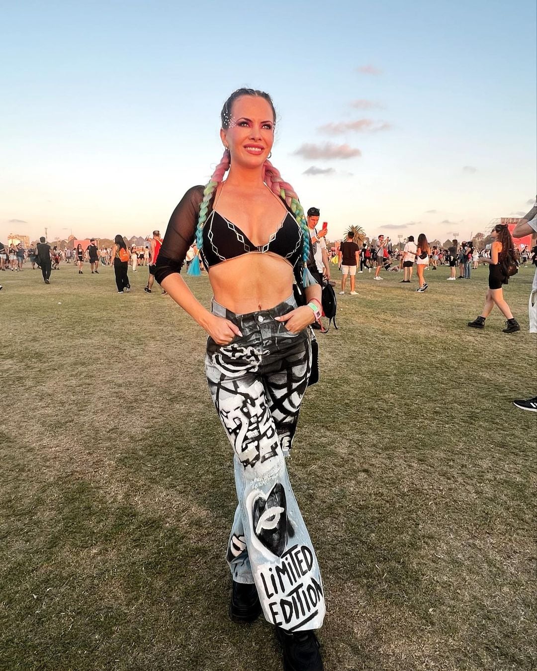 Ale Maglietti enamoró a todos en el Lollapalooza 2023 con un look infartante