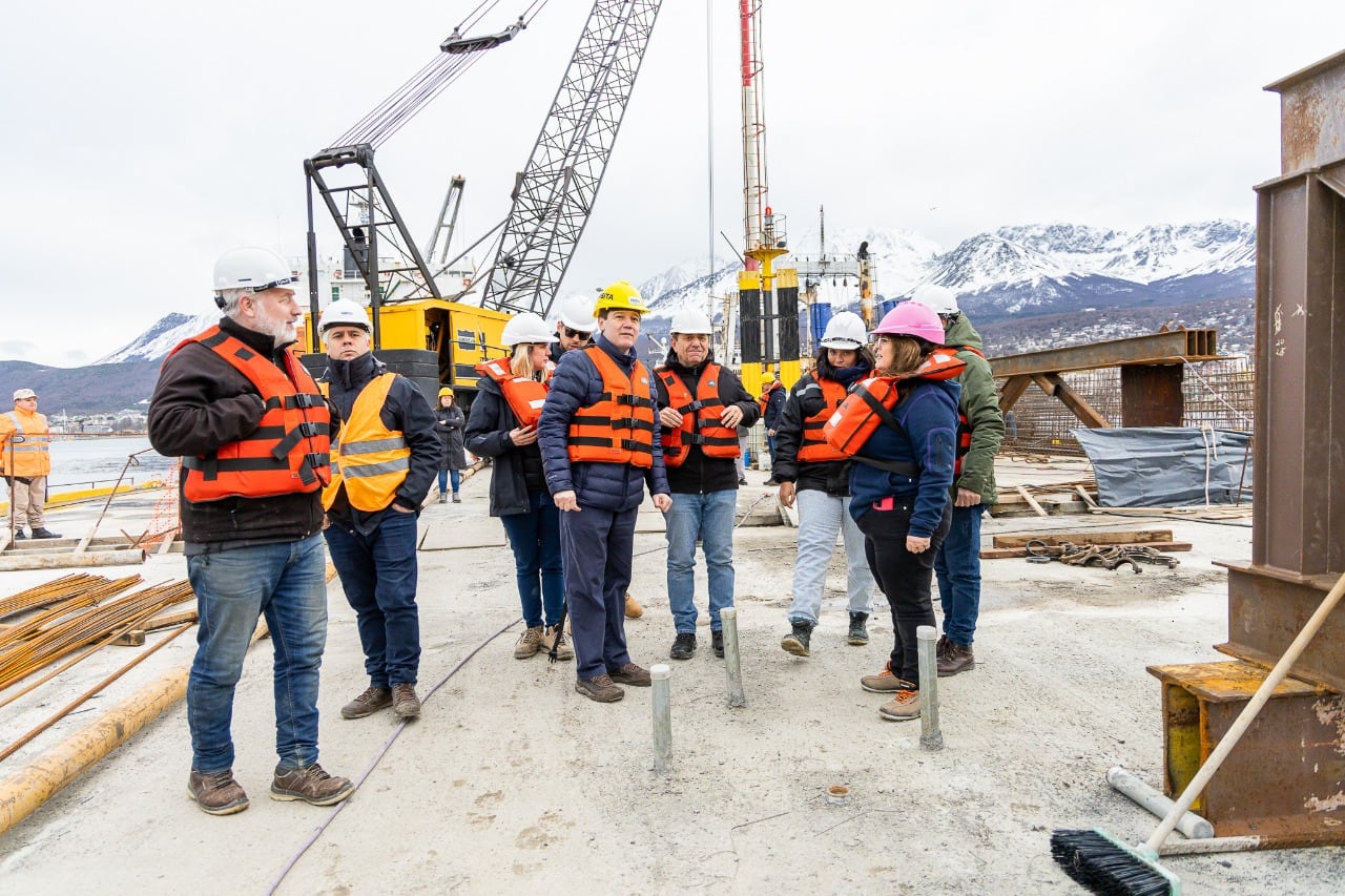 Visita del gobernador Melella al Puerto de Ushuaia