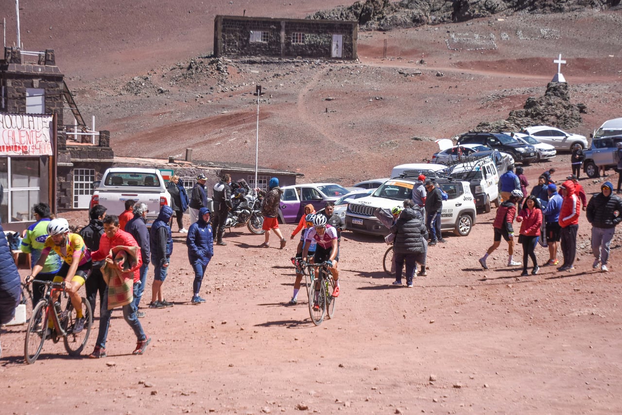 Vuelta de Mendoza 2023, septima etapa, el mendocino Mario Ovejero ganó la etapa reina en el Cristo Redentor.

Foto: Mariana Villa / Los Andes