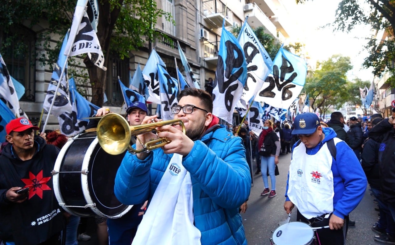 Cientos de manifestantes en Recoleta.