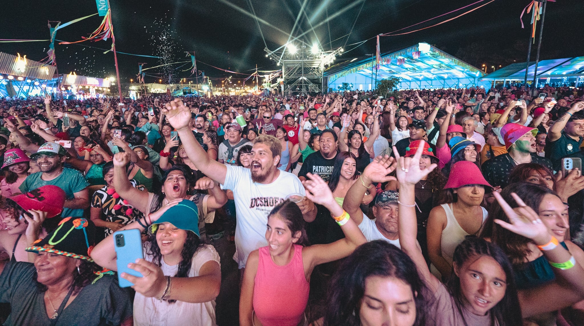 El festival "Carnaval de Los Tekis" convocó a multitudes en San Salvador de Jujuy el pasado fin de semana largo.