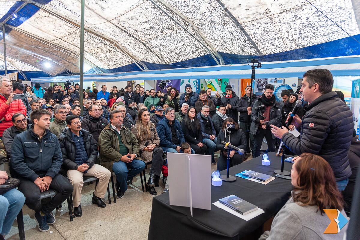 Río Grande: presentaron el libro “Ciudad de la soberanía”