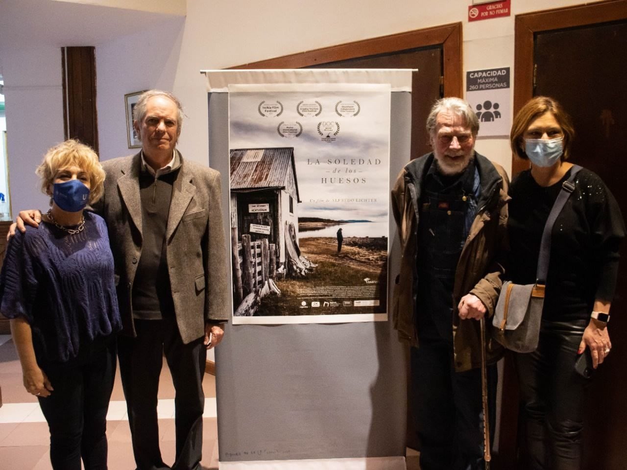 Se presentó el Film "La soledad de los huesos", basada en la vida de una bióloga pionera en estas tierras del sur.