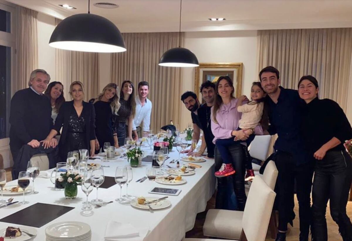 Visitas a Olivos: la foto del supuesto festejo de cumpleaños de Fabiola Yánez en plena cuarentena