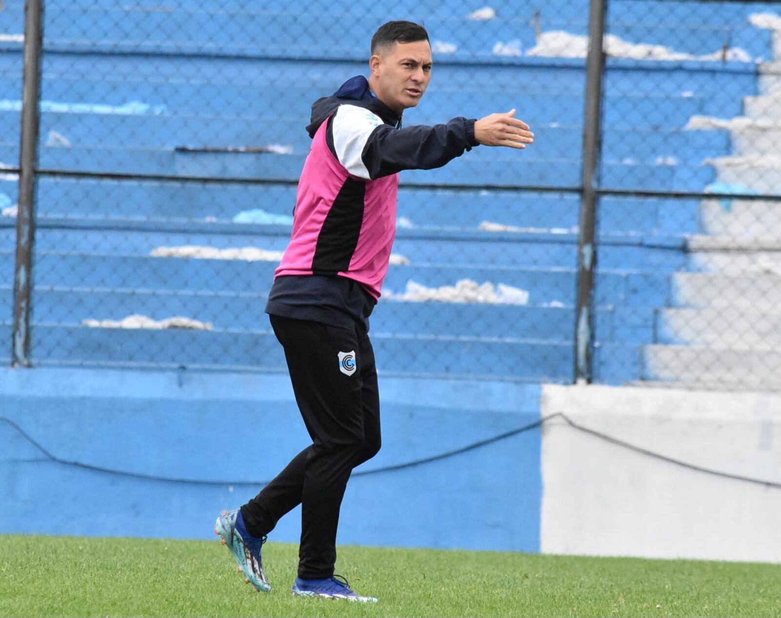 Matías Módolo, entrenador del “Lobo” jujeño, evalúa variantes que den vuelta la página tras el golpe recibido la semana pasada.