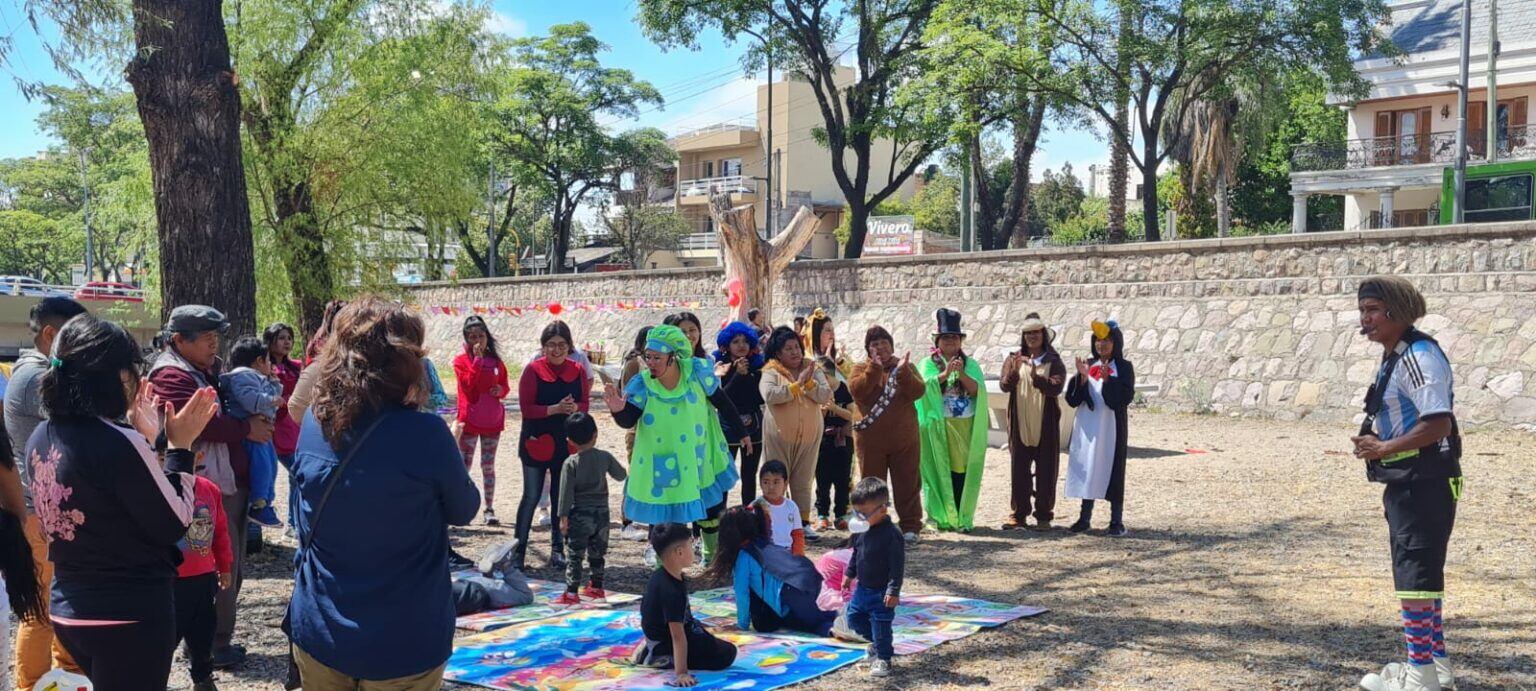 Colorido cierre del proyecto en el Parque Lineal Xibi Xibi