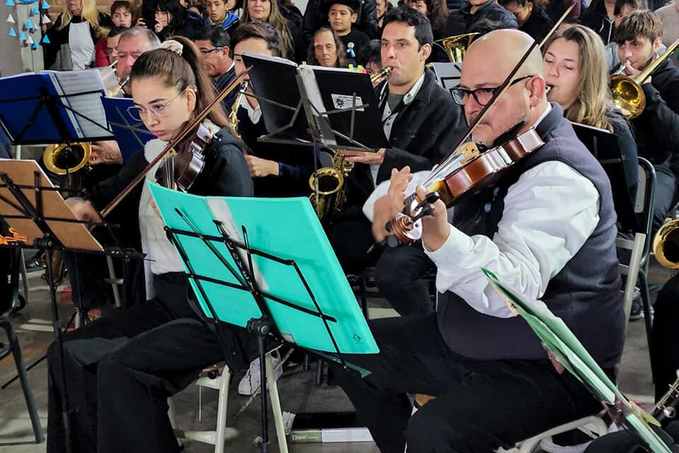 Pérez: se realizó el Tedeum tradicional por la fiesta patria en una capilla de Cabín 9