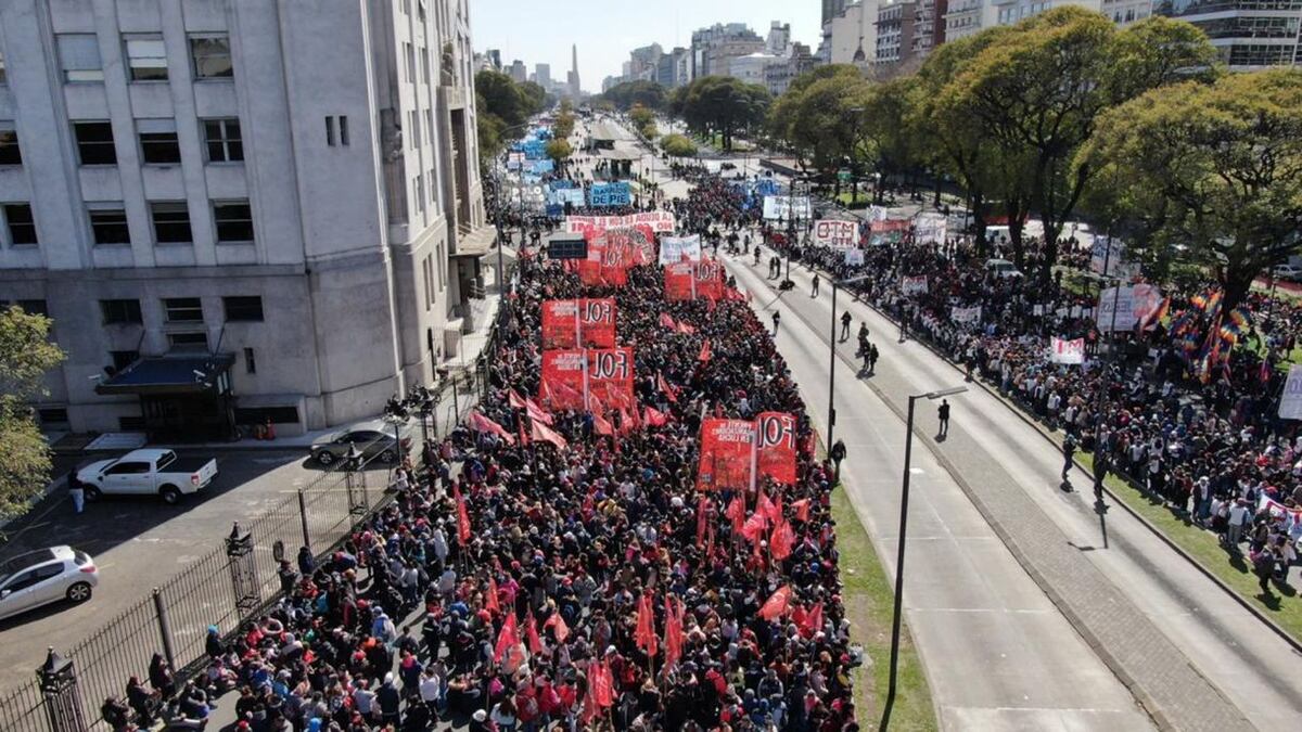 Organizaciones sociales protestaron frente al Ministerio de Desarrollo Social