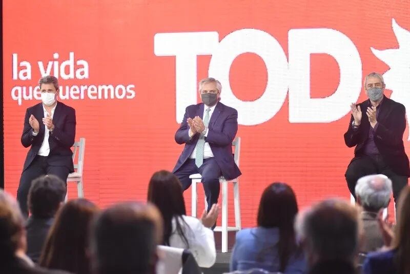 El Presidente se mostró muy efusivo en su discurso y apuntó contra Juntos por el Cambio.