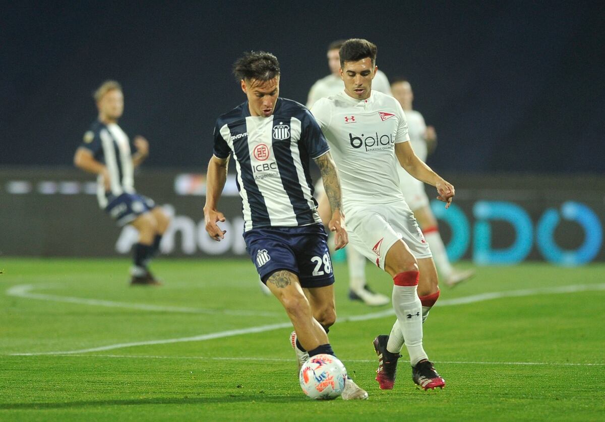 Carlos Auzqui: “Hoy todos le quieren ganar a Talleres”