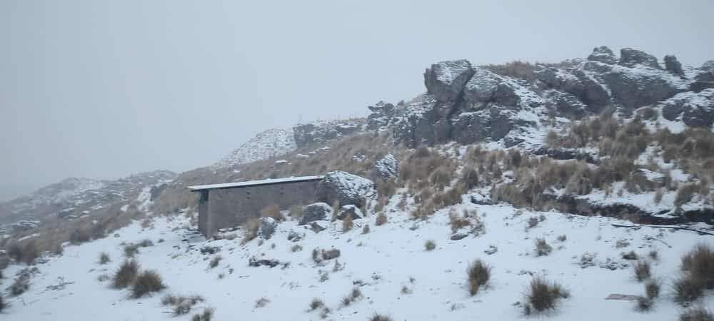 Nuevamente, nieve en las Sierras de los Comechingones de la Villa de Merlo