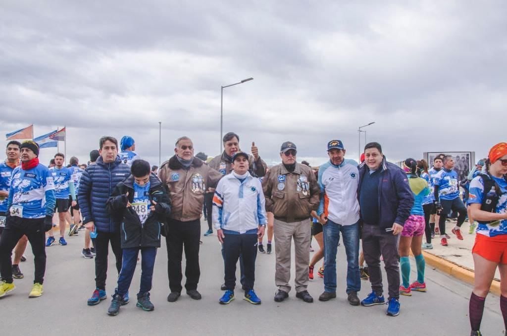 Funcionarios públicos y Veteranos de la Guerra de Malvinas presenciaron y participaron de la Carrera “Gran Malvina”.