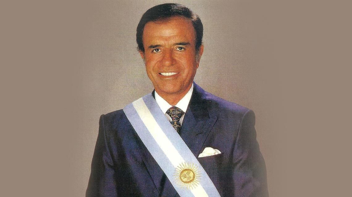 Usuarios de Twitter repartieron elogios y críticas a las presidencias de Menem.