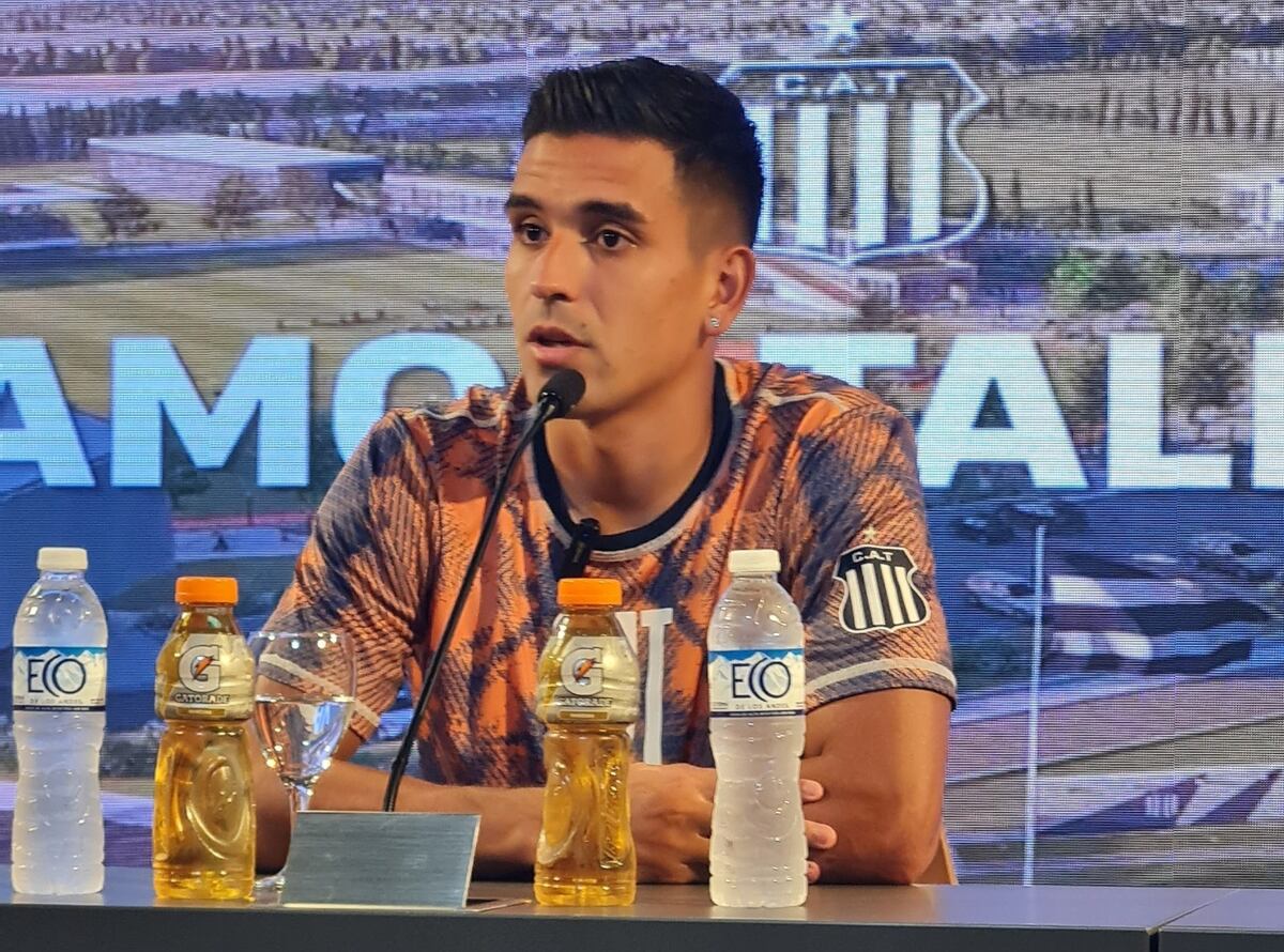 Talleres: los defensores que están a punto de desvincularse y los posibles refuerzos para la zaga