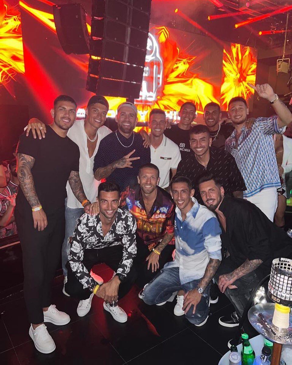 La banda albiceleste se reunió en la disco Hï Ibiza.