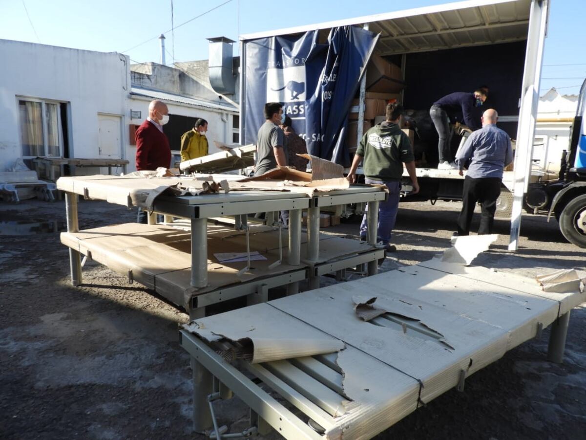 Punta Alta: donaron 10 camas y colchones al Hospital Municipal