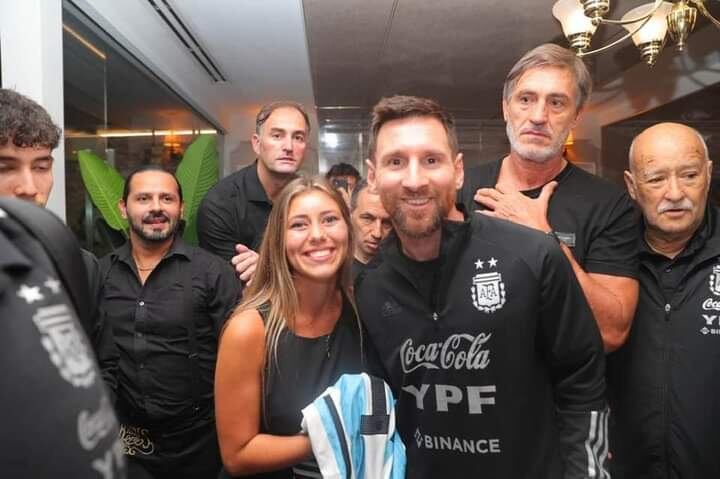 Cristian Credo Lorenz se sacó una foto con Messi y Aimar