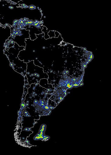 En la imagen se aprecia la impresionante presencia de conglomerados de buques en la zona del caladero al norte de Malvinas.