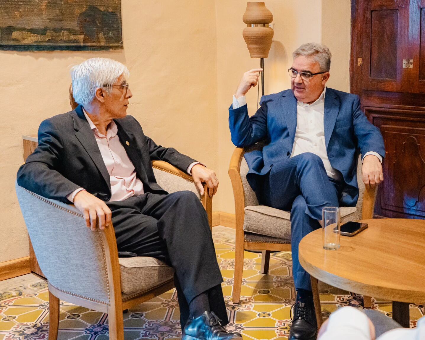 El gobernador Raúl Jalil junto al rector Oscar Arellano