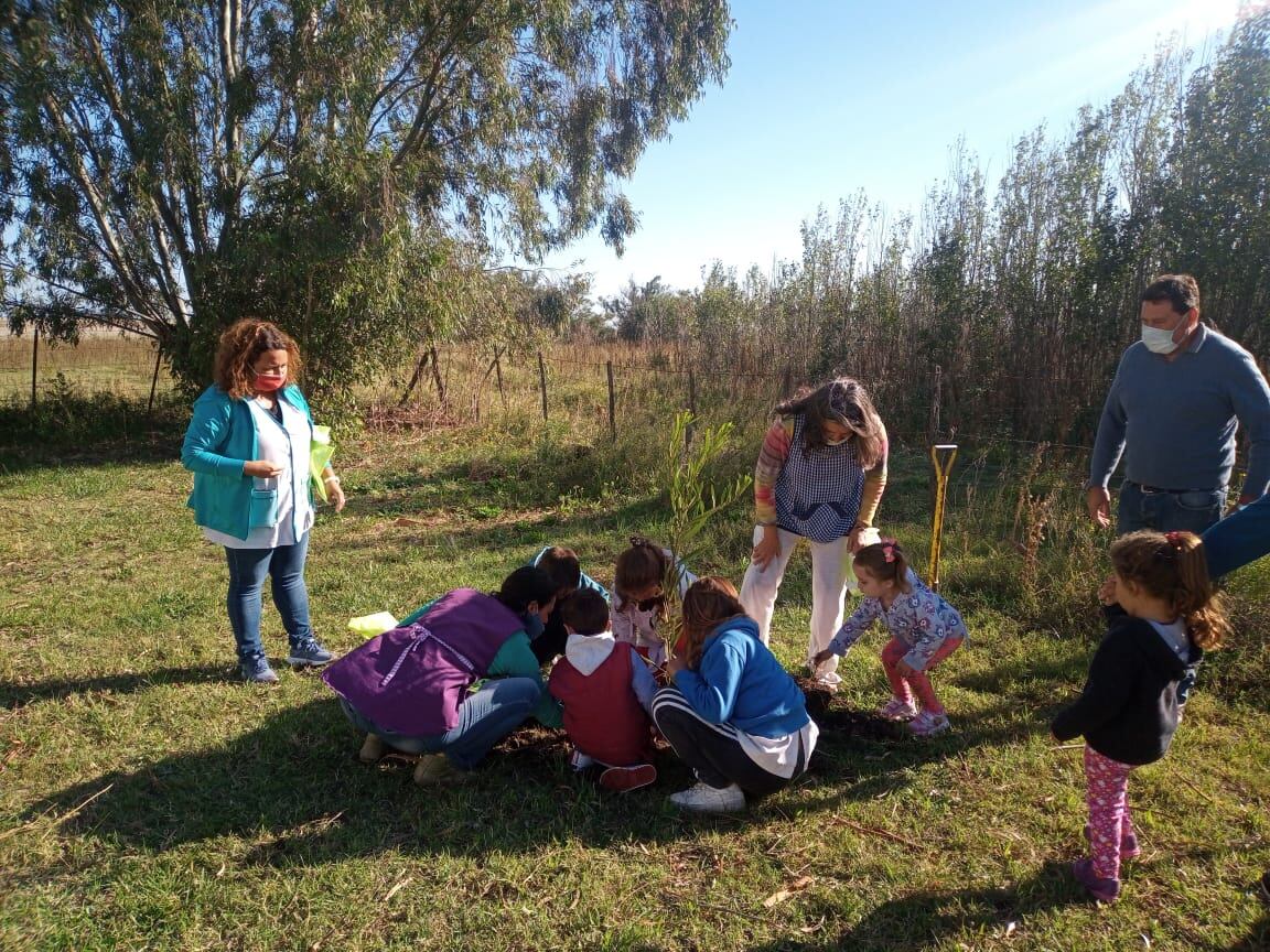 Charla sobre Gestión Ambiental en la escuela de La Sortija