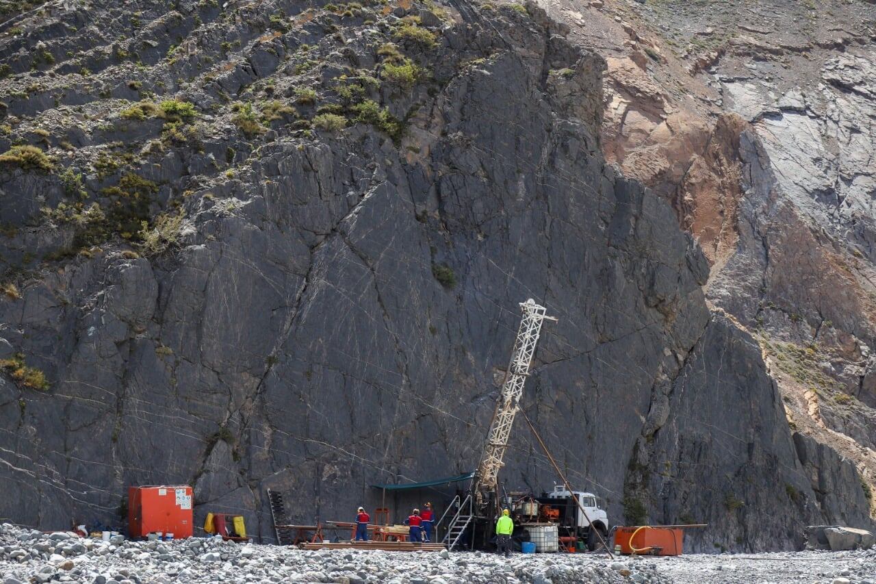 Realizan el estudio geológico donde se emplazará el túnel internacional.   