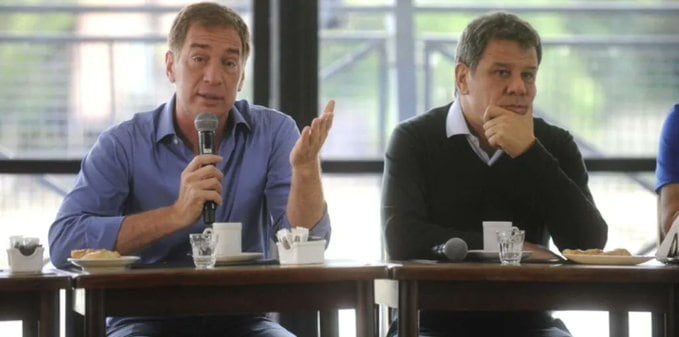 Diego Santilli, candidato a diputado nacional de Juntos por el Cambio por la provincia de Buenos Aires, brinda declaraciones durante el desayuno oficial por las Elecciones 2021.