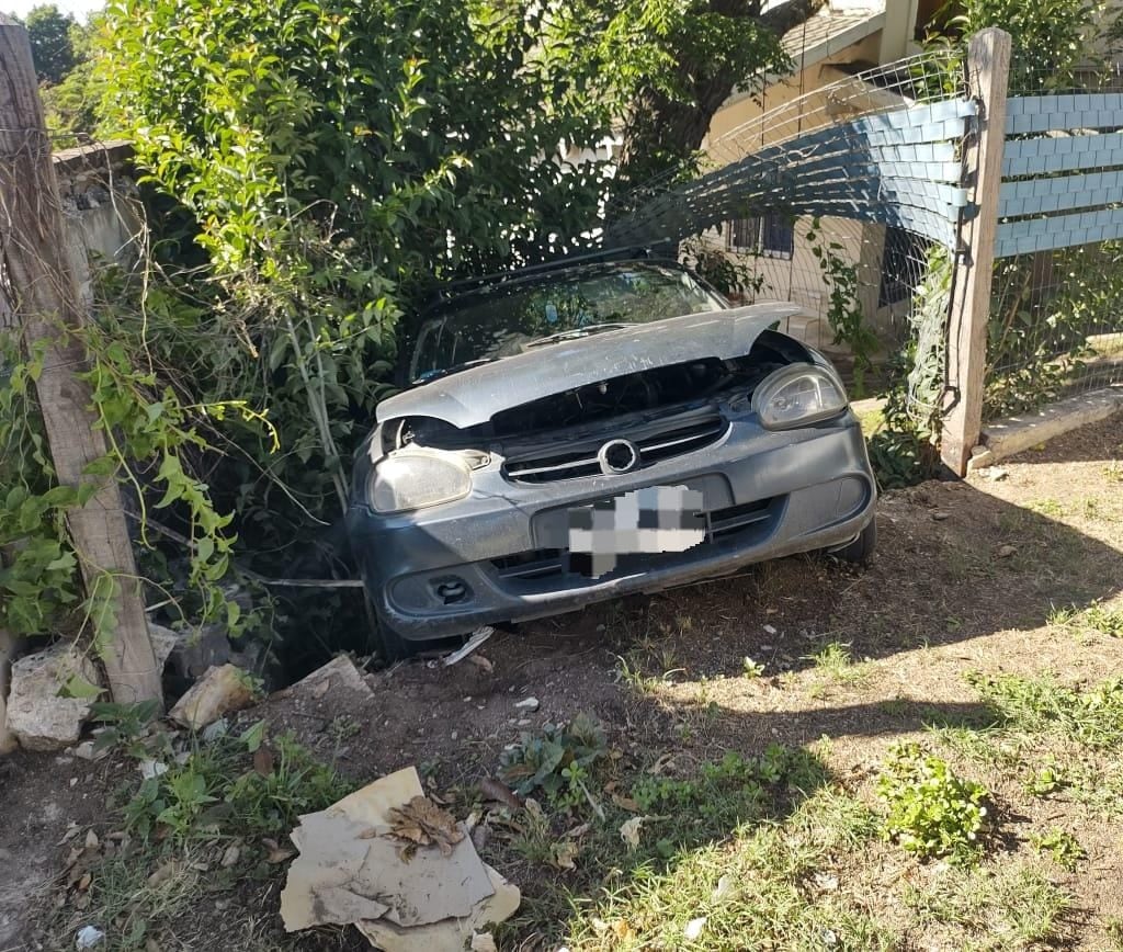 El vehículo del hombre de 76 años que murió en Córdoba, La Falda.