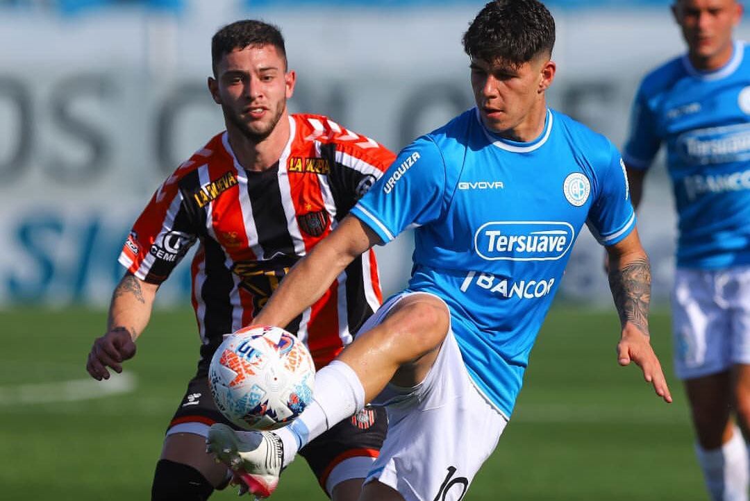 Bruno Zapelli en el partido con Chacarita. (Prensa Belgrano)