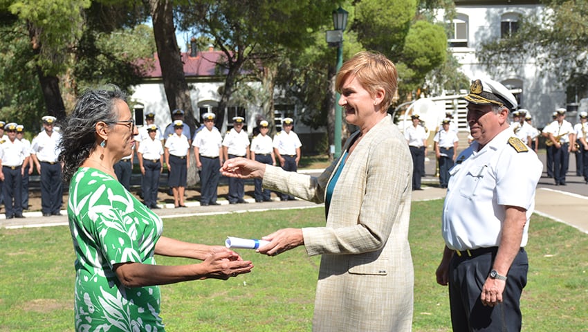 Puerto Belgrano: homenajearon a la primera promoción de enfermeras de la Armada