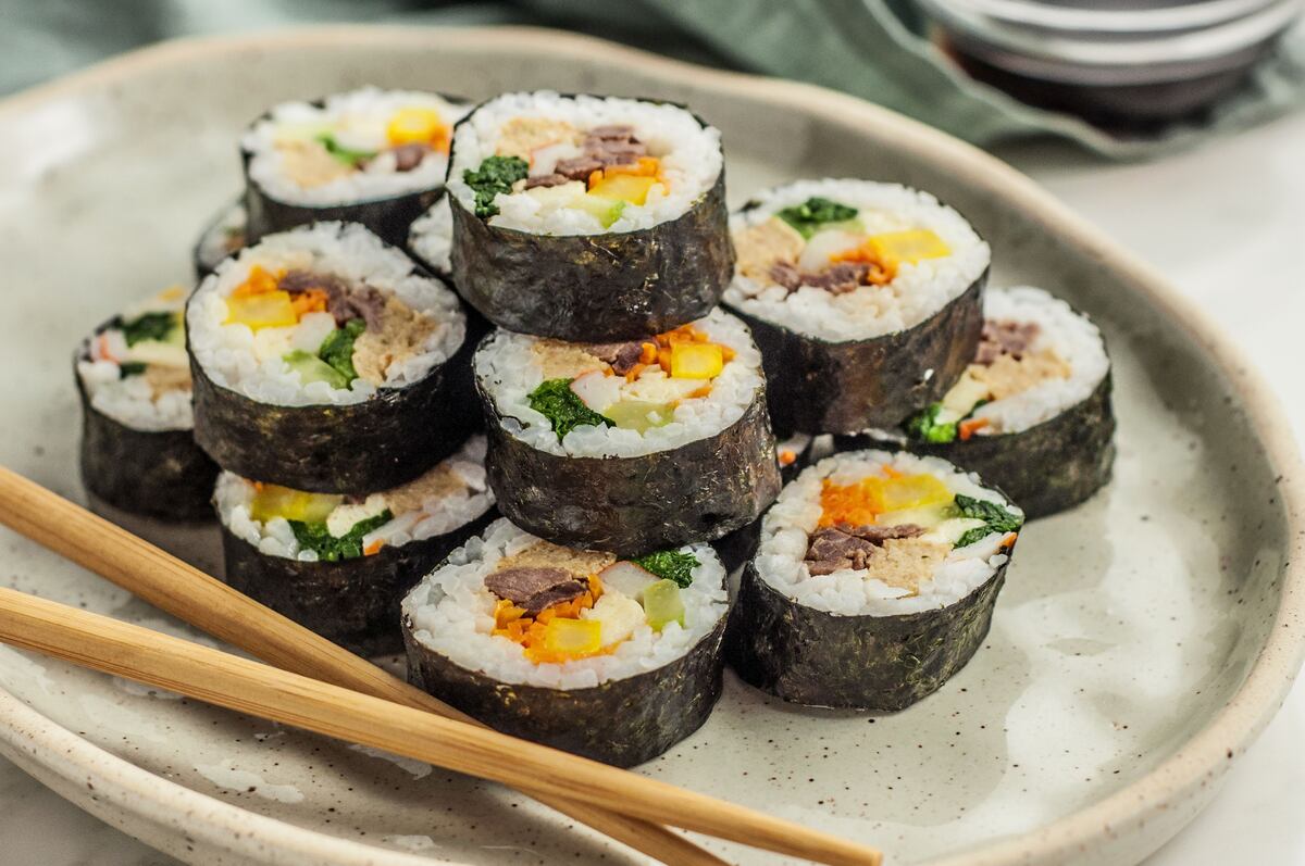 Receta de Kimbap coreano: un rollo con infinitas posibilidades y de rápida preparación